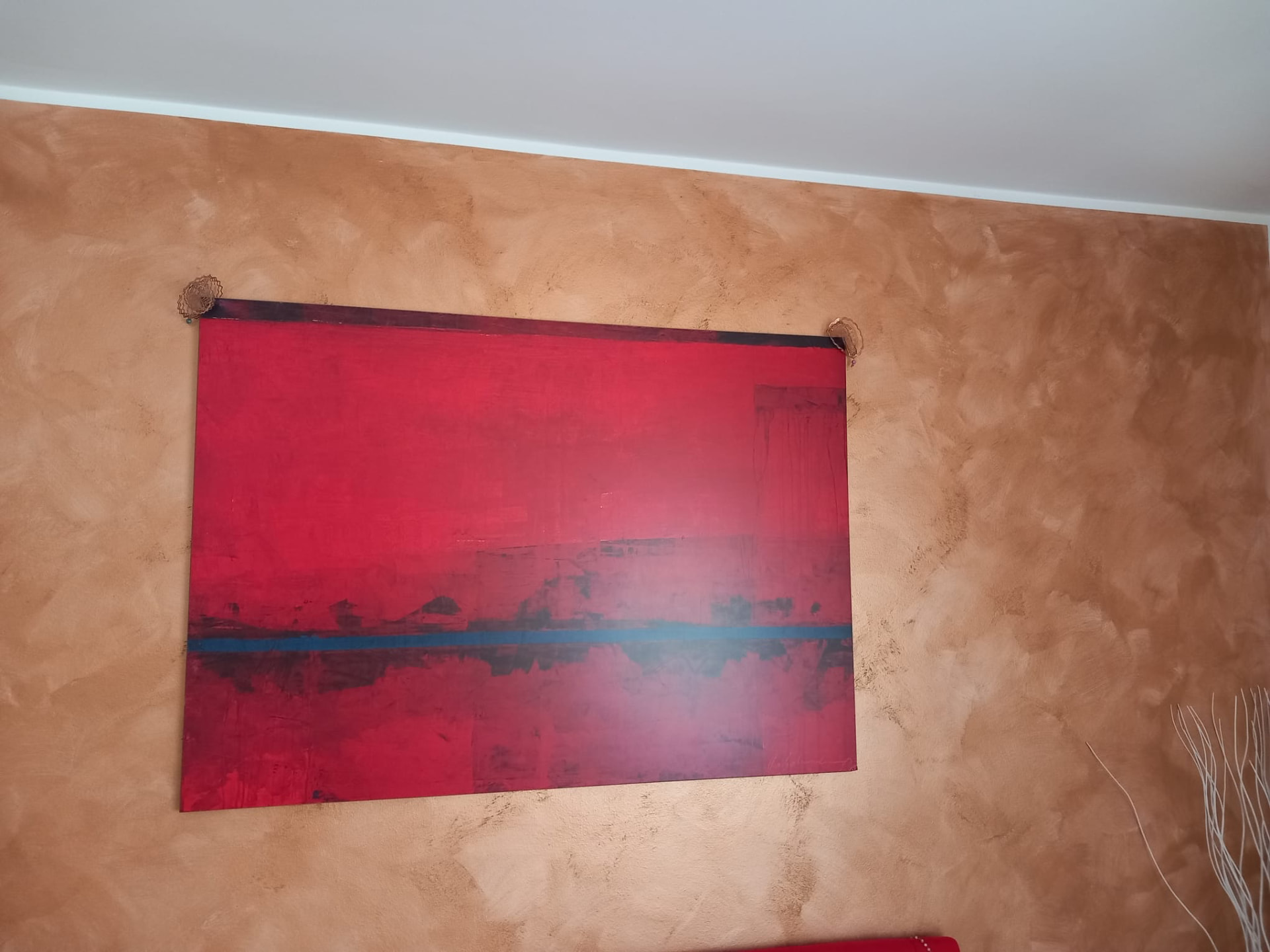 Parete con effetto decorativo realizzata da S.M Dipinture